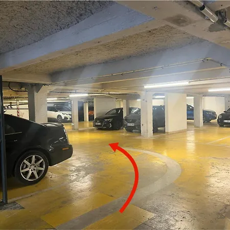 Lägenhet Coeur Des Moissons, Centre Avec Parking Prive Reims