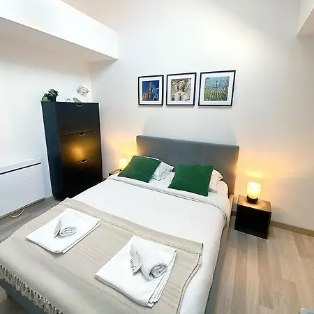 Coeur Des Moissons, Centre Avec Parking Prive Appartement Reims