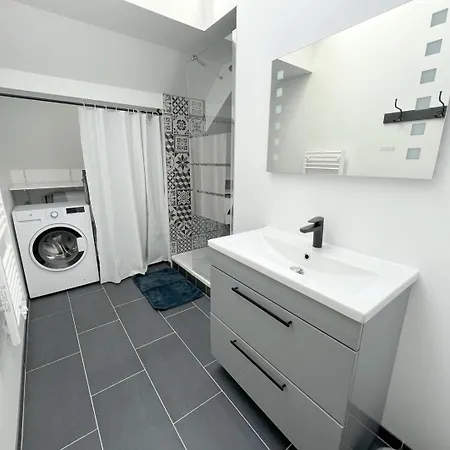 Coeur Des Moissons, Centre Avec Parking Prive Appartement Reims