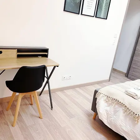 Coeur Des Moissons, Centre Avec Parking Prive Appartement Reims